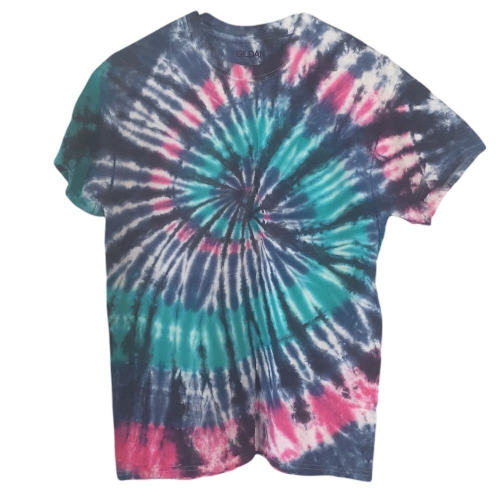 Tie dye tee shirt crew neck short sleeve custom handmade new unused size medium